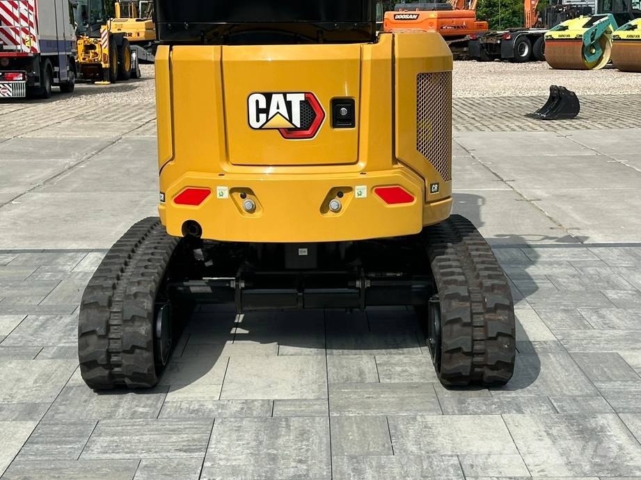 CAT 302.7 CR Mini excavadoras < 7t