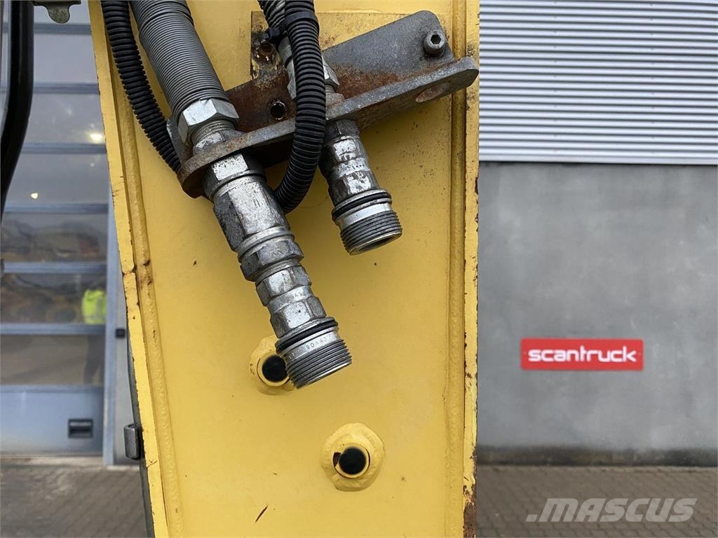 Yanmar VIO80-1A Kolesové rýpadlá