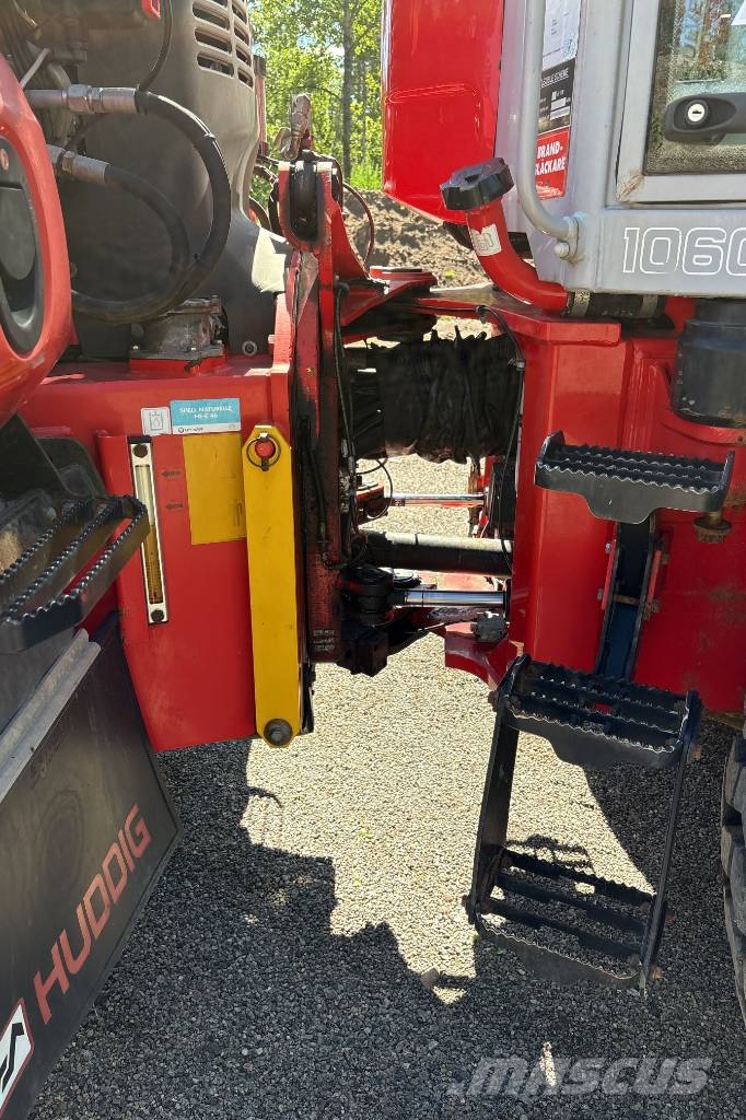 Huddig 1060C, Bra skick, Nya Däck Grävlastare
