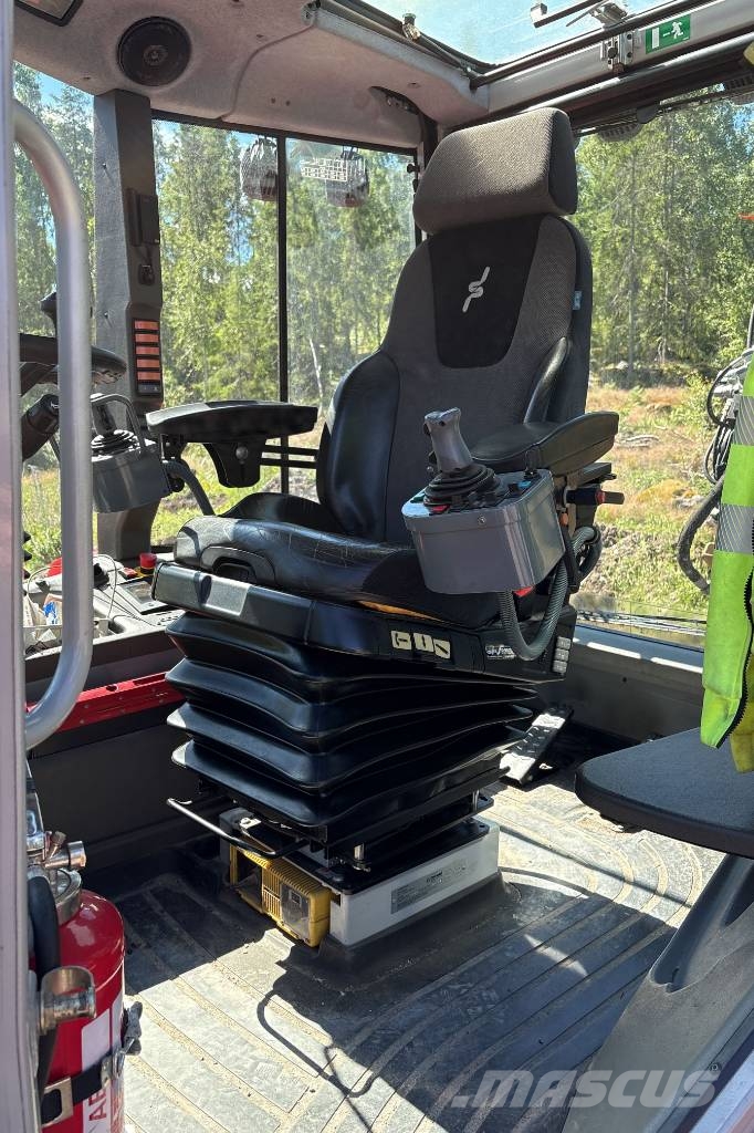 Huddig 1060C, Bra skick, Nya Däck Grävlastare
