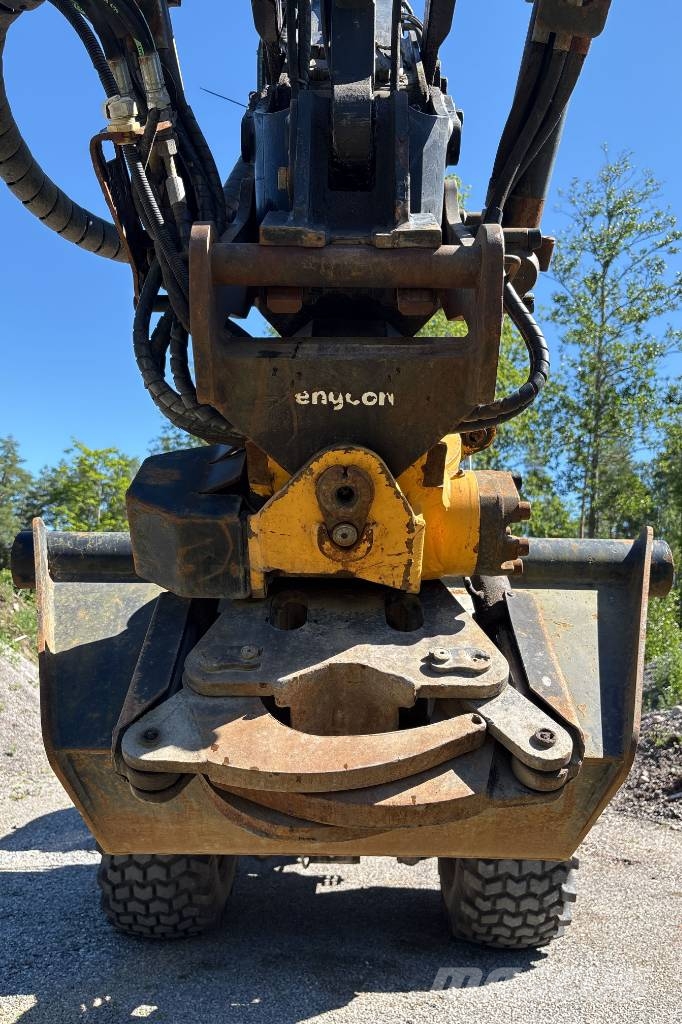 Huddig 1060C, Bra skick, Nya Däck Grävlastare