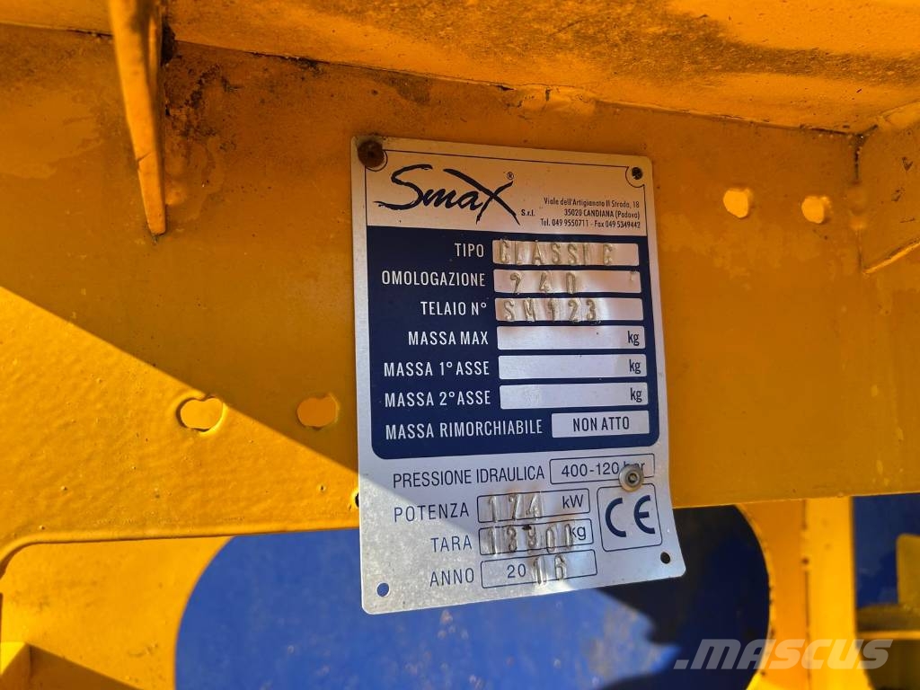 Smax Classic 240 Pašarų maišytuvai-dalytuvai