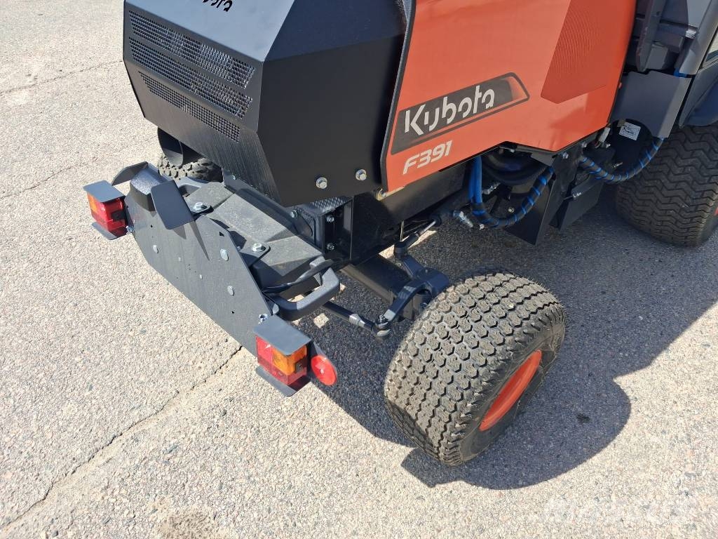 Kubota F 391 ركوب الحشائش
