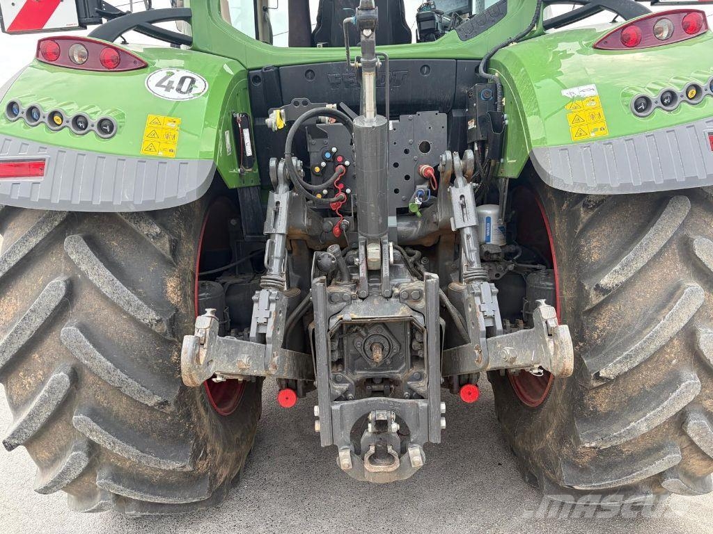 Fendt 716 VARIO POWER Трактори