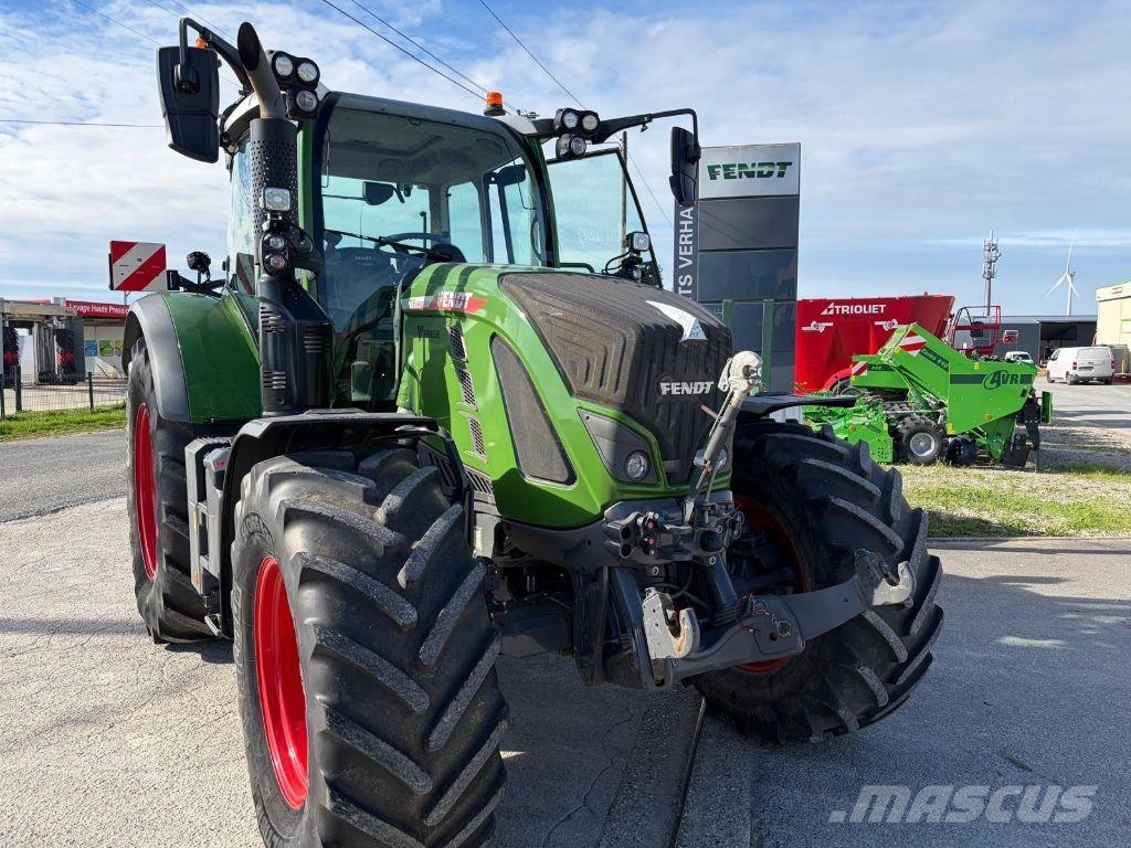 Fendt 716 VARIO POWER الجرارات