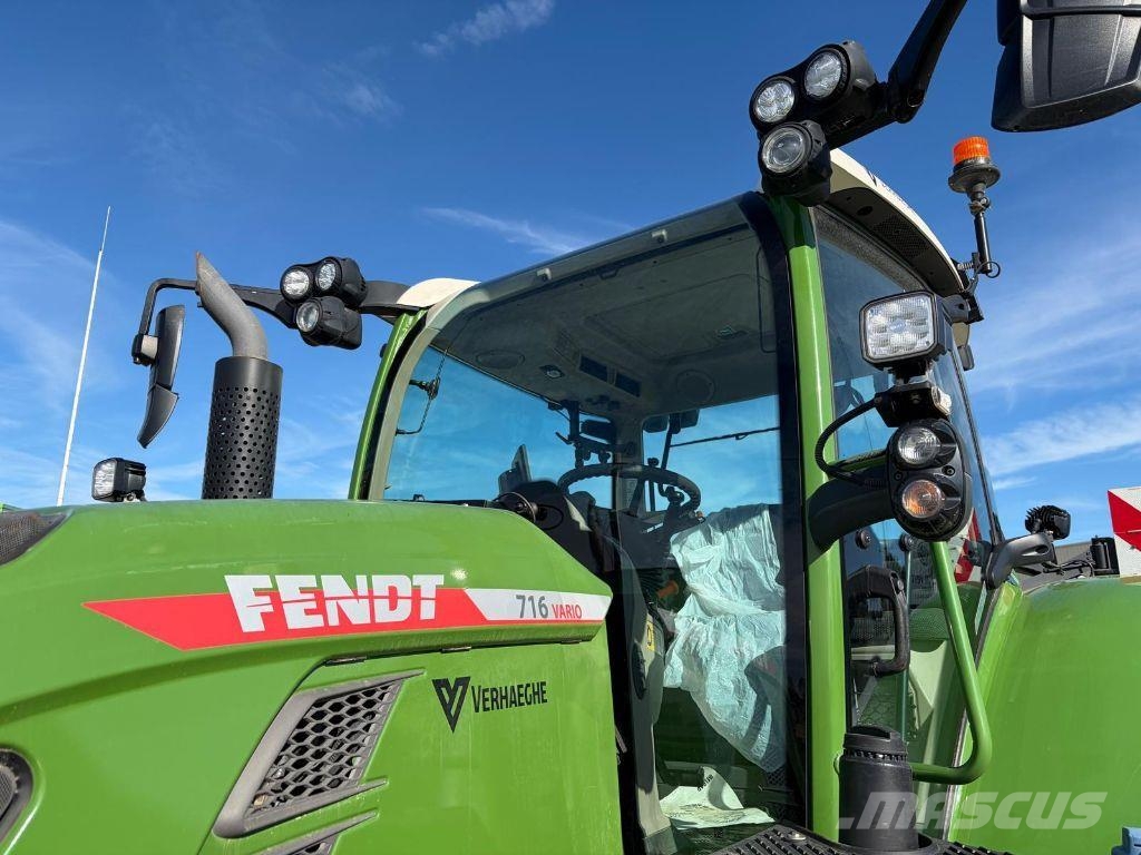 Fendt 716 VARIO POWER Tractors