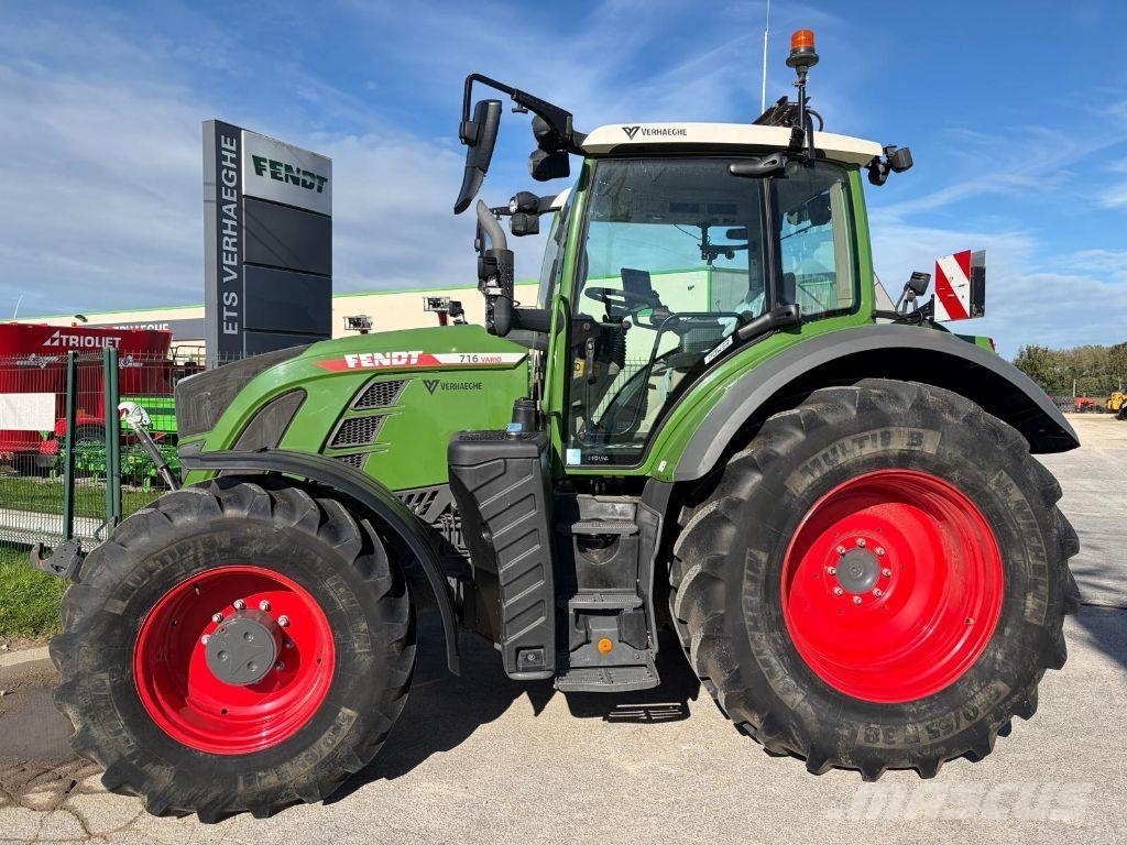 Fendt 716 VARIO POWER Traktori
