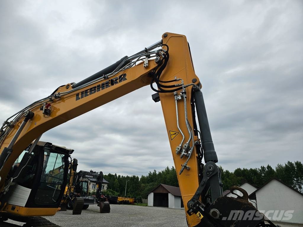Liebherr R 922 Vikšriniai ekskavatoriai