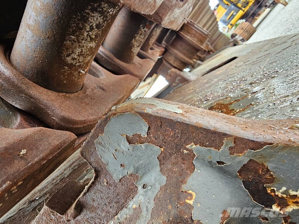 Liebherr R 922 Vikšriniai ekskavatoriai