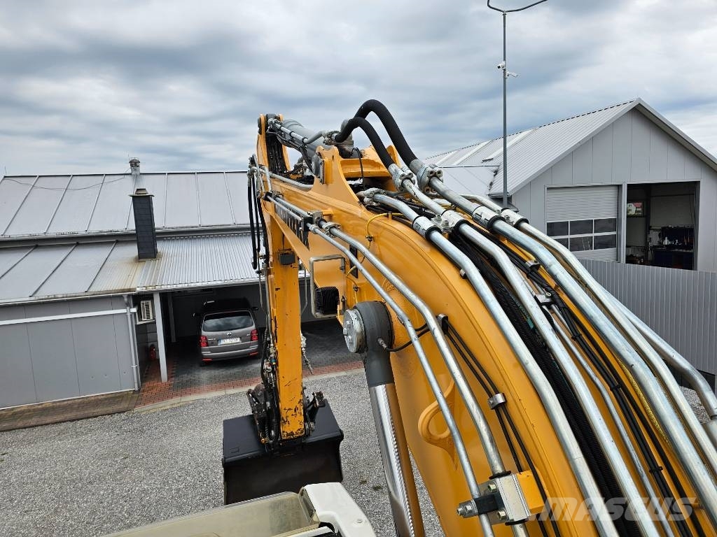 Liebherr R 922 Vikšriniai ekskavatoriai