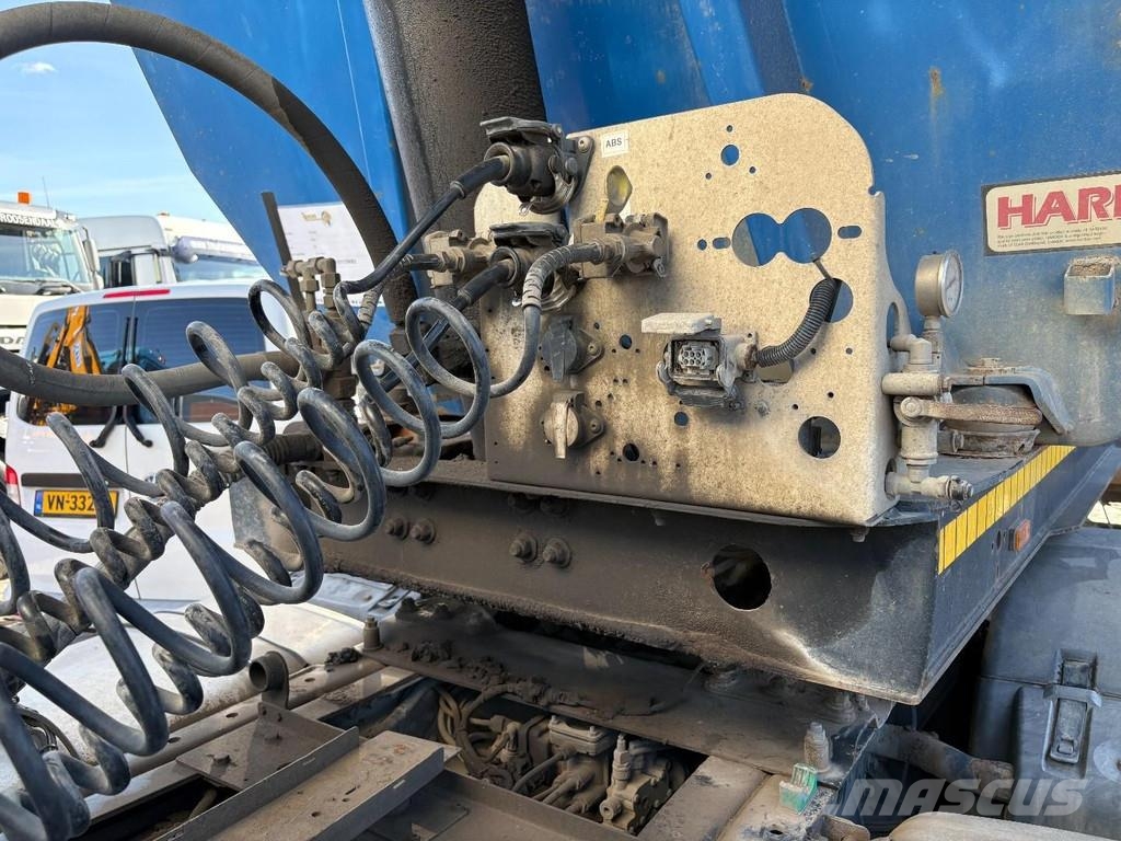 MOL - + 3X SAF AXLE + LIFT AXLE + STEERING AXLE + TIPP Kippers