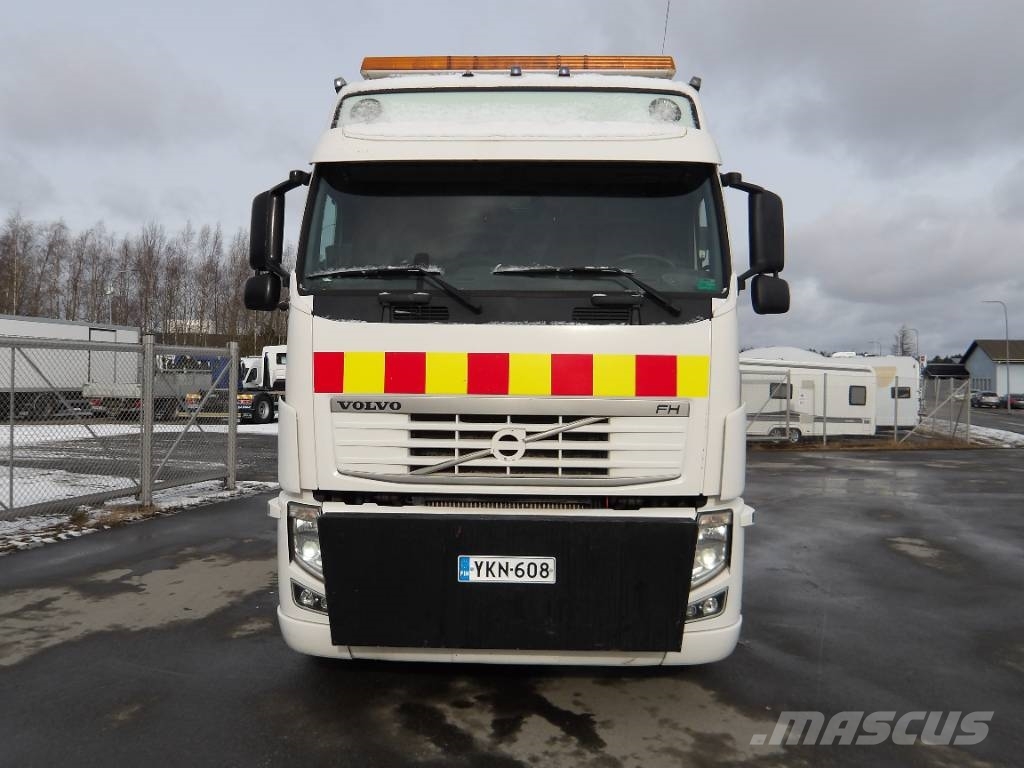 Volvo FH 13 6x2 Vlakke laadvloer met kraan