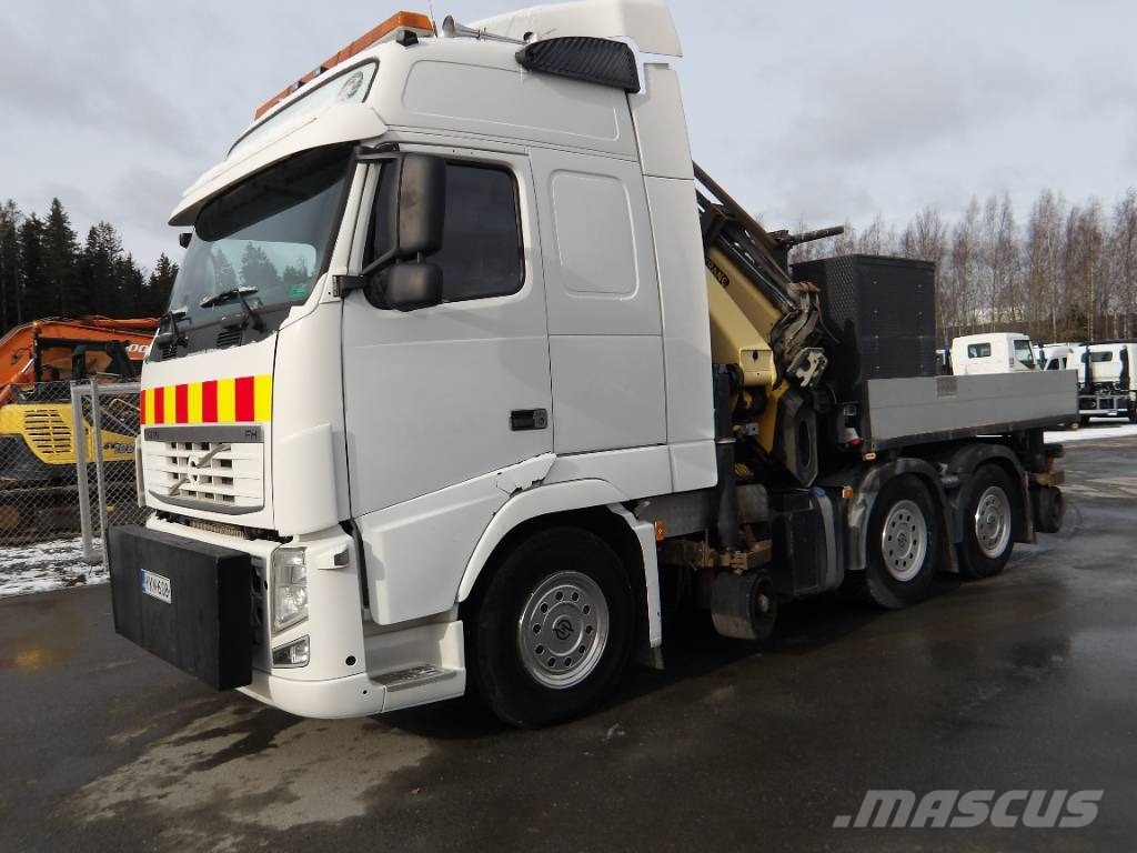 Volvo FH 13 6x2 Vlakke laadvloer met kraan