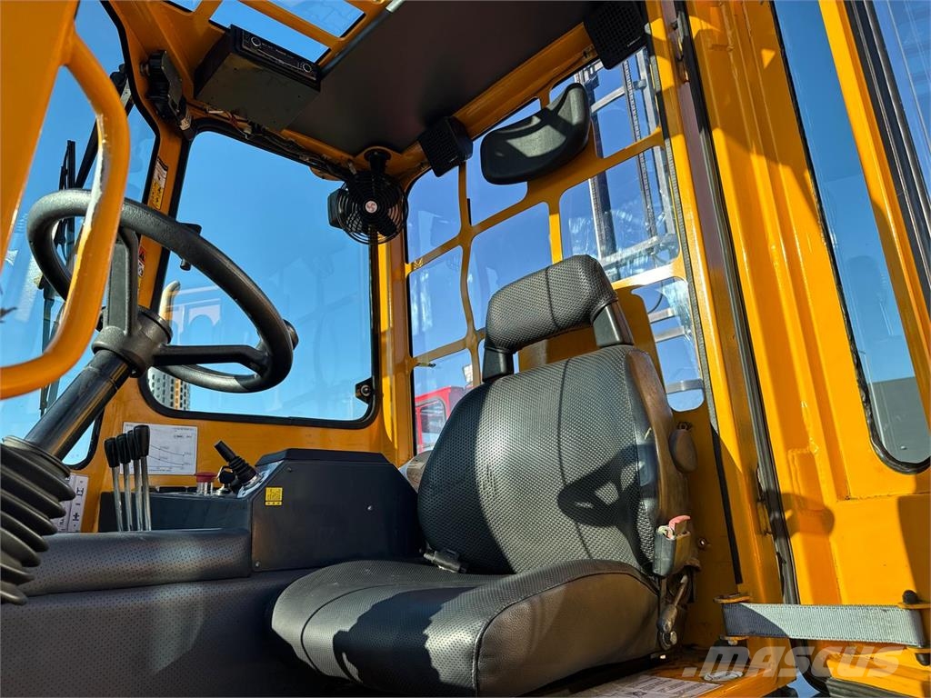 Combilift C5000L // LPG // Forks Positioner // Excellent con Four-way truck