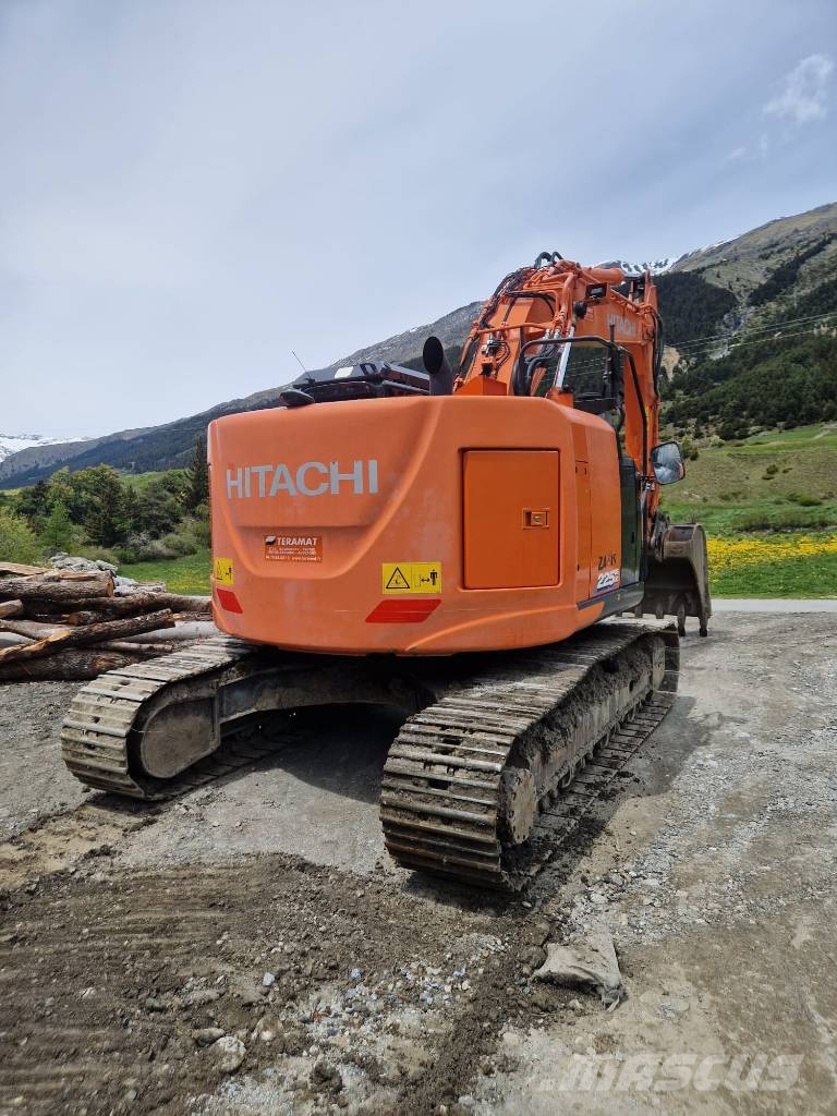 Hitachi ZX 225 US LC-6 Pelle sur chenilles