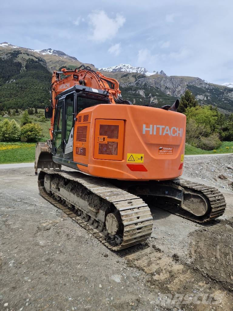 Hitachi ZX 225 US LC-6 Pelle sur chenilles