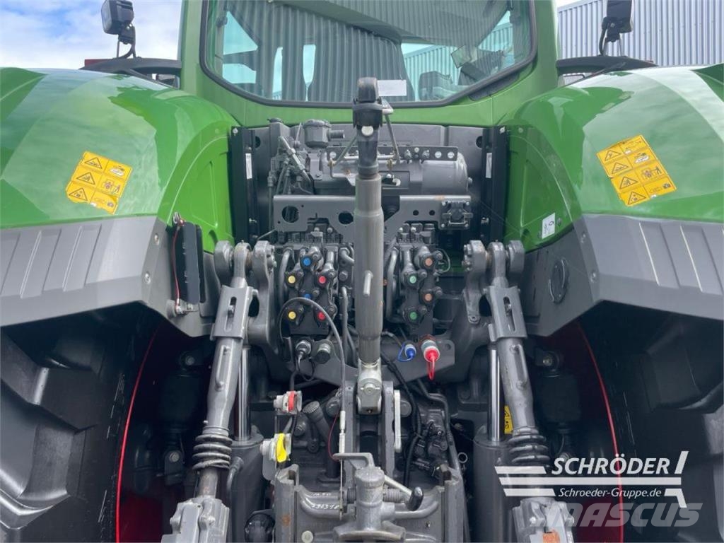Fendt 1050 VARIO S4 PROFI PLUS Traktori