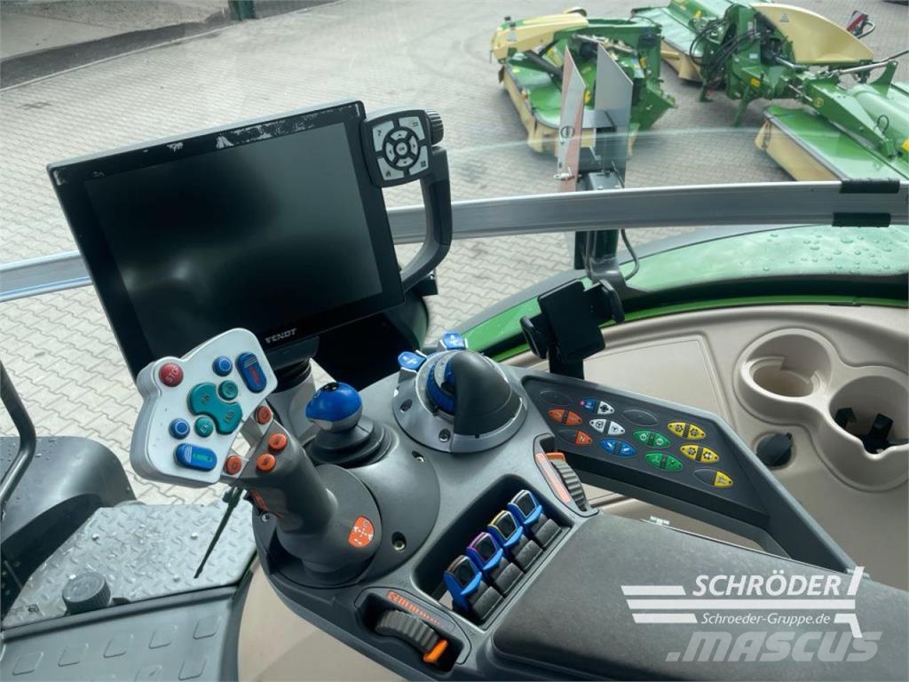 Fendt 1050 VARIO S4 PROFI PLUS Traktori