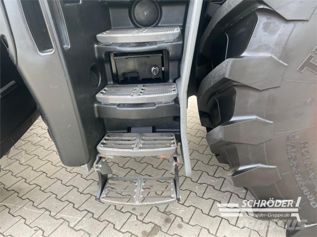 Fendt 1050 VARIO S4 PROFI PLUS Traktori