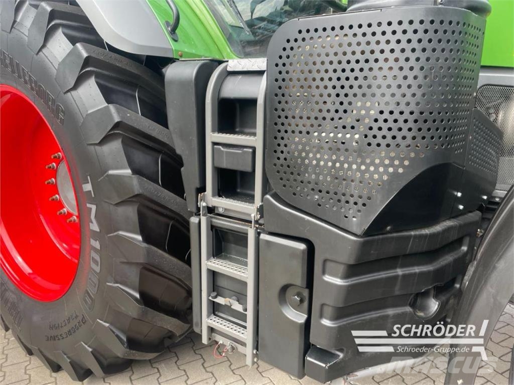 Fendt 1050 VARIO S4 PROFI PLUS Traktori
