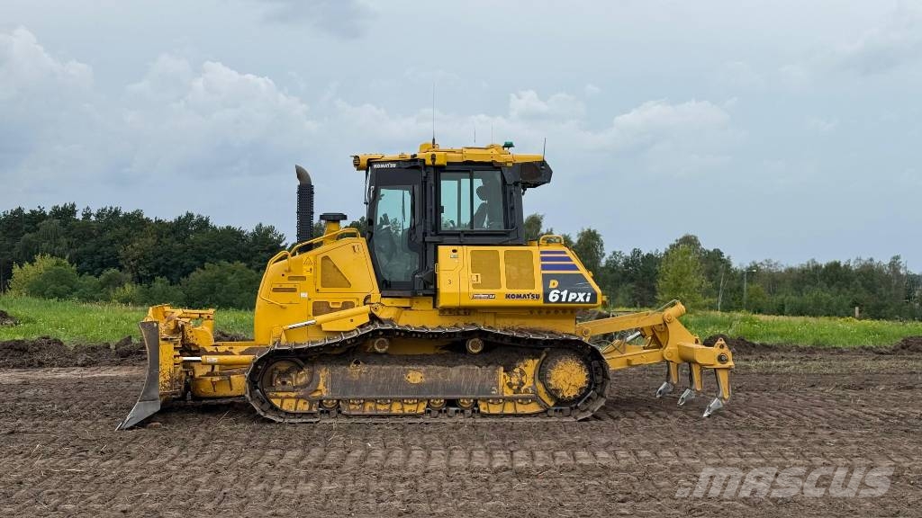 Komatsu D 61 PXi-24 بلدوزرات مجنزرة