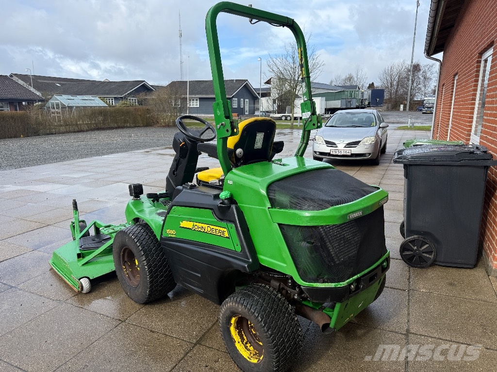 John Deere 1580 Traktorske kosilice