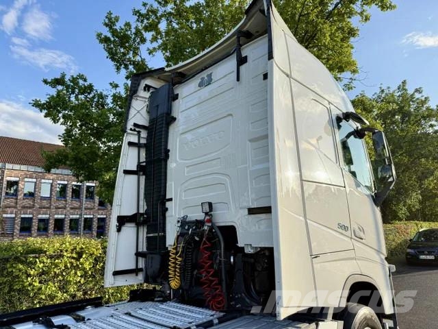 Volvo FH 500 Globetrotter / 2 x Tank / Euro6 Tractor Units