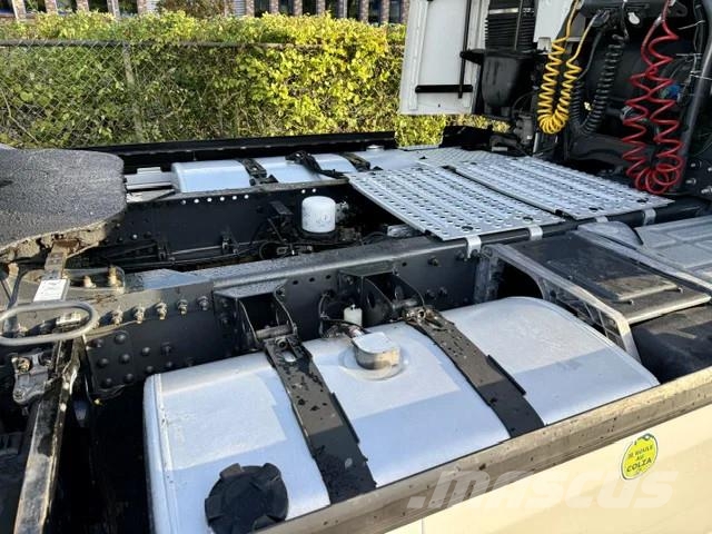 Volvo FH 500 Globetrotter / 2 x Tank / Euro6 Tractor Units