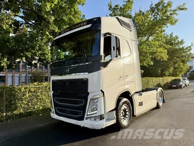 Volvo FH 500 Globetrotter / 2 x Tank / Euro6 Vlačilci