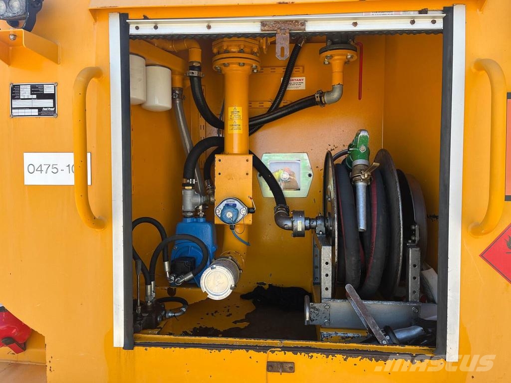  Fuel Proof 1000 Litres 特殊貨櫃