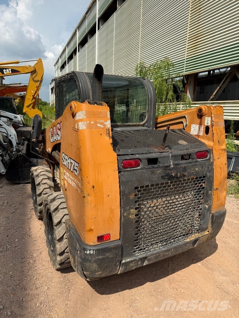 CASE SR 175 Skid steer mini nakladalci