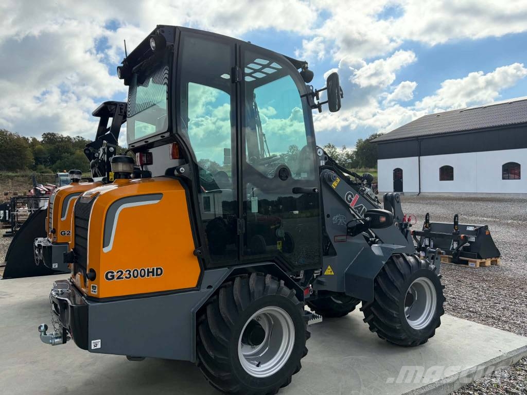 GiANT G 2300 HD Mini loaders