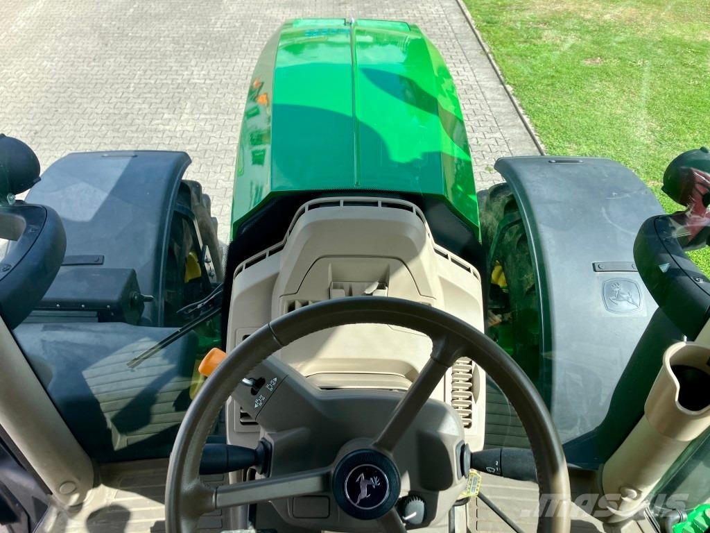 John Deere 6R 215 トラクター