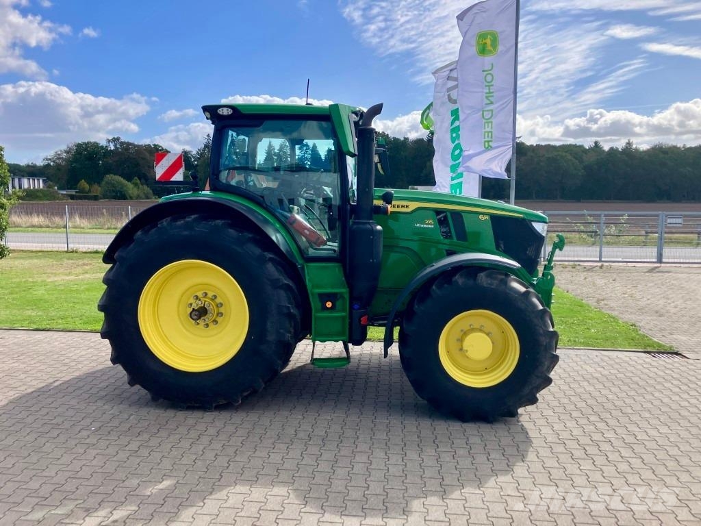 John Deere 6R 215 トラクター