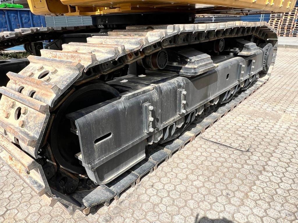 CAT 374-07 Bagri goseničarji