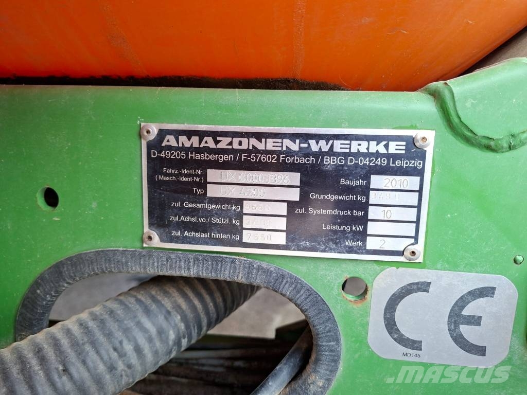 Amazone UX 4200 Super Vlečne škropilnice