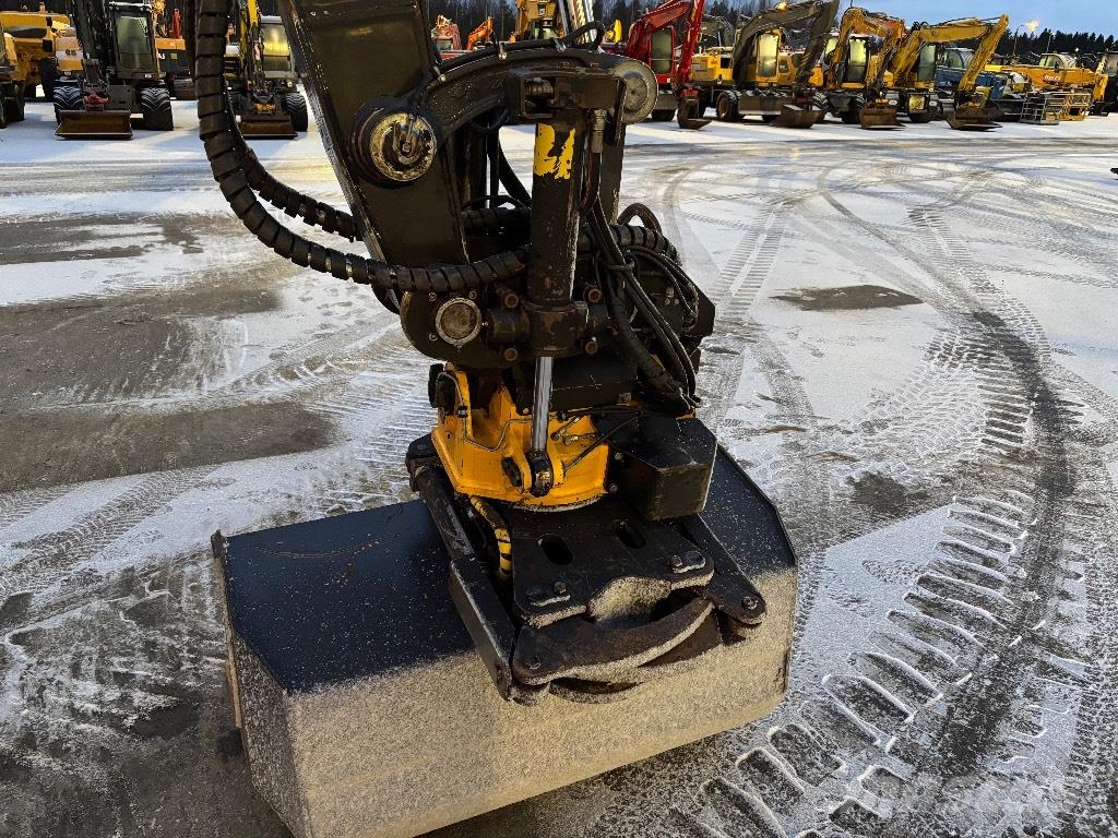 Eurocomach ES 850 / Engcon, Pihdit, Kauha, Rasvari Escavatori medi 7t - 12t