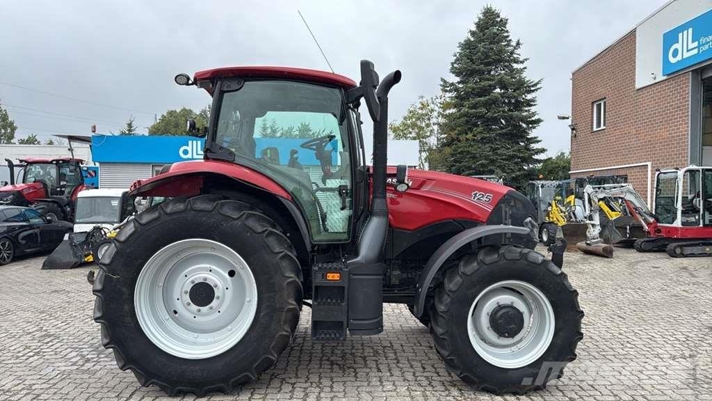 Case IH Maxxum 125 Tractor الجرارات