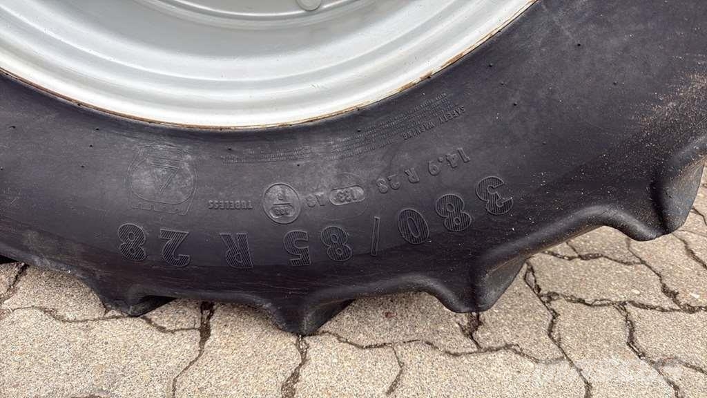 Case IH Maxxum 125 Tractor الجرارات
