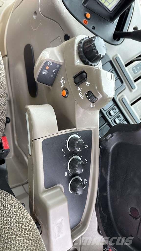 Case IH Maxxum 125 Tractor الجرارات