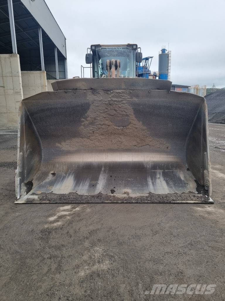 Volvo L 180 H 휠로우더