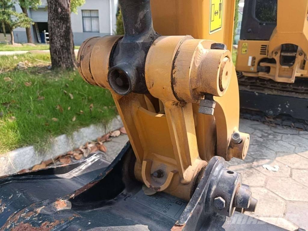 CAT 302CR Mini ekskavatörler, 7 tona dek