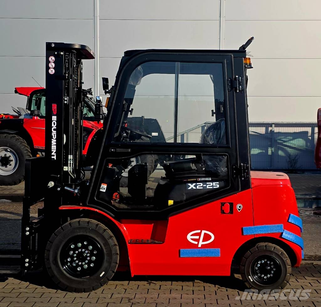 EP EFL 252 X LI-ON Elektriskie autoiekrāvēji