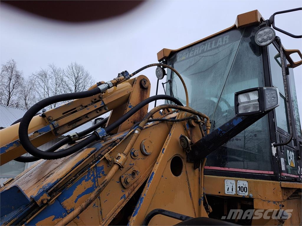 CAT 924G-4x4 轮式装载机