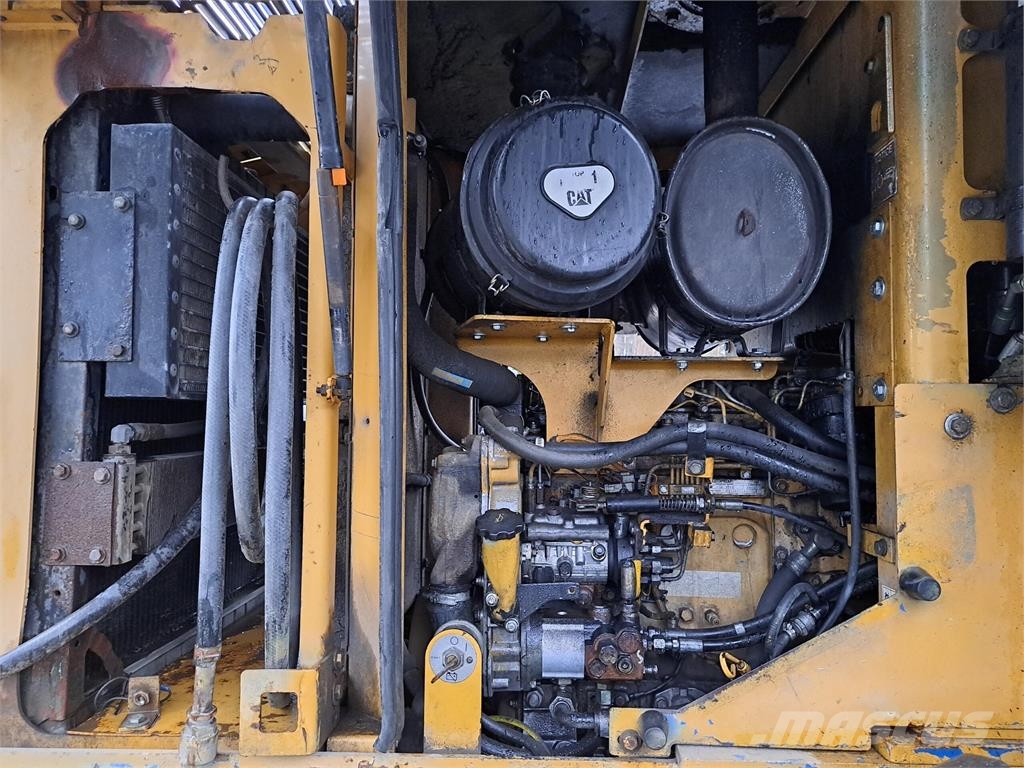 CAT 924G-4x4 Utovarivači na kotačima