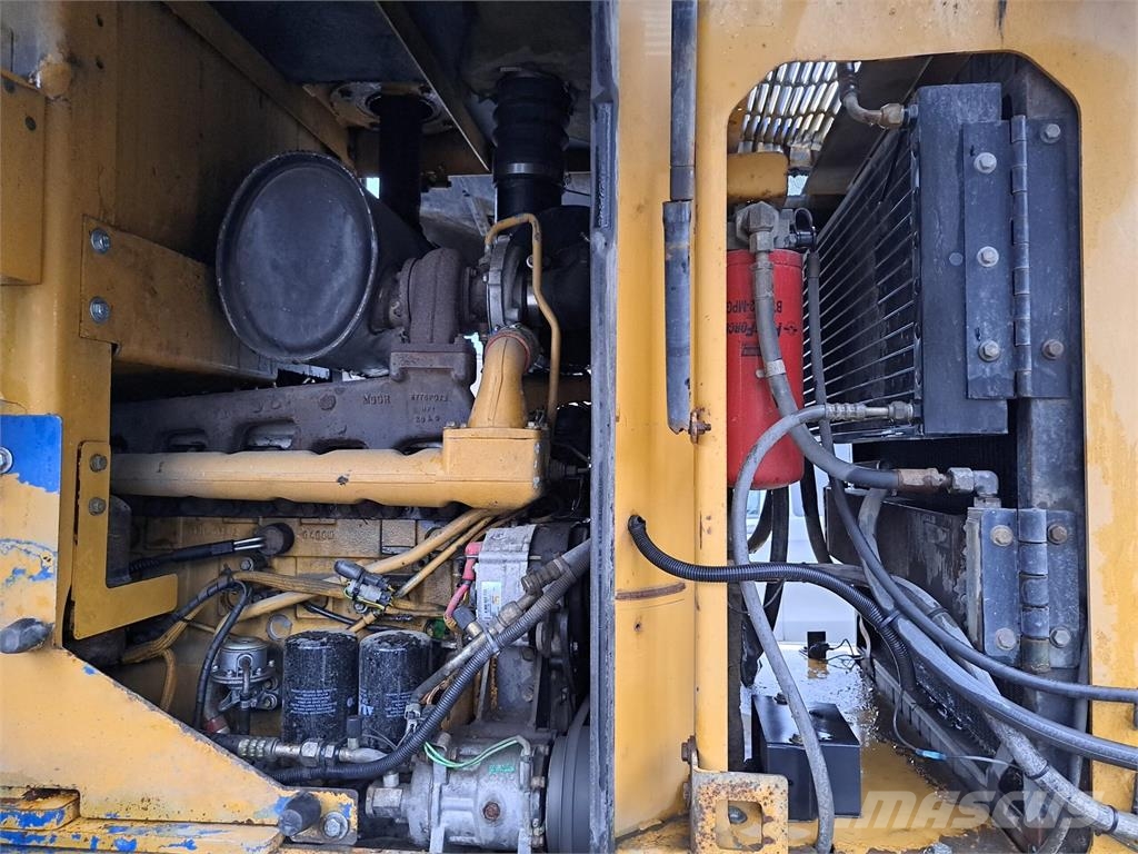 CAT 924G-4x4 Utovarivači na kotačima