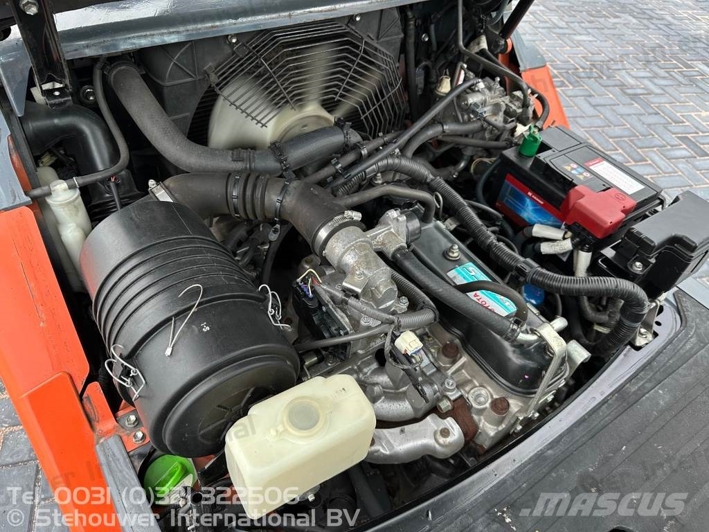 Toyota 02-8FGJF35 Περονοφόρα ανυψωτικά κλαρκ με φυσικό αέριο LPG