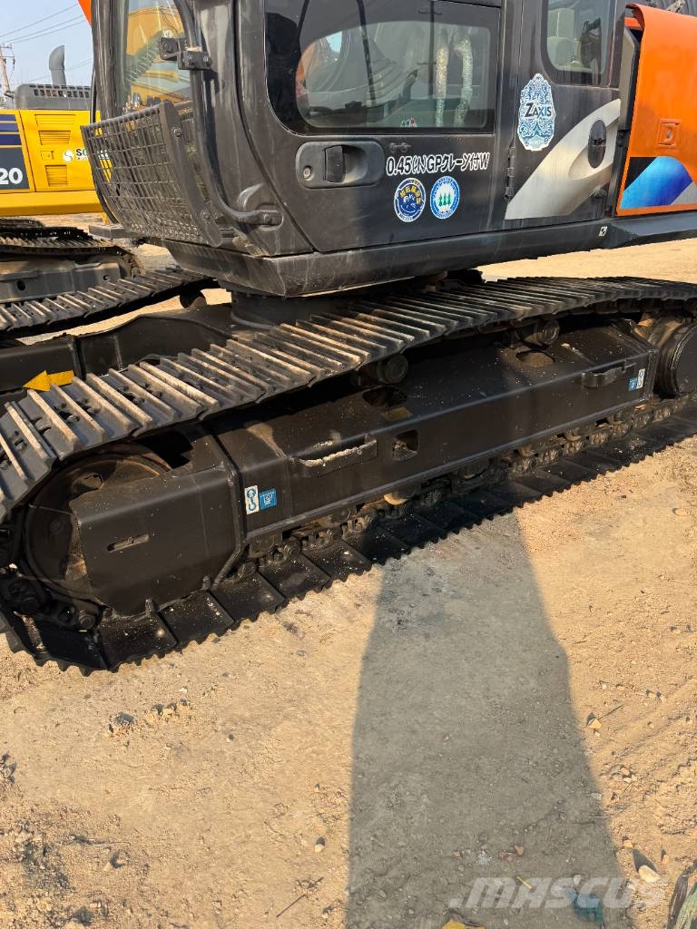 Hitachi zx160 Kāpurķēžu ekskavatori