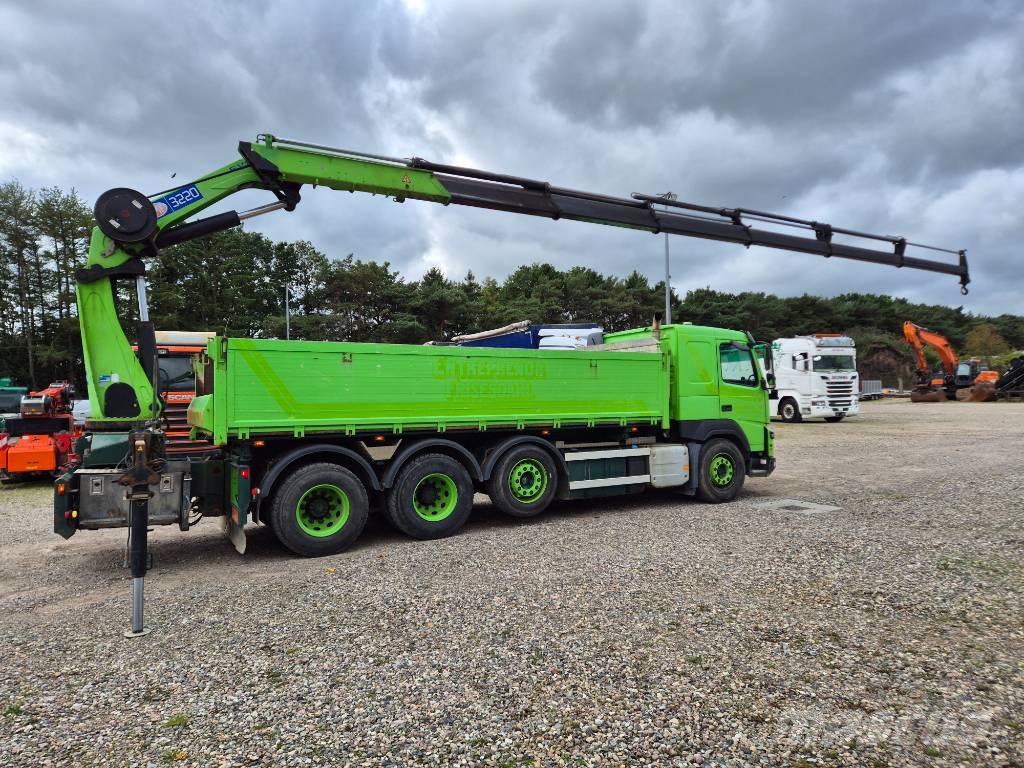 Volvo FMX 540 8x4 // 3-waytip // HMF 3220-K6 // Automobiliniai kranai