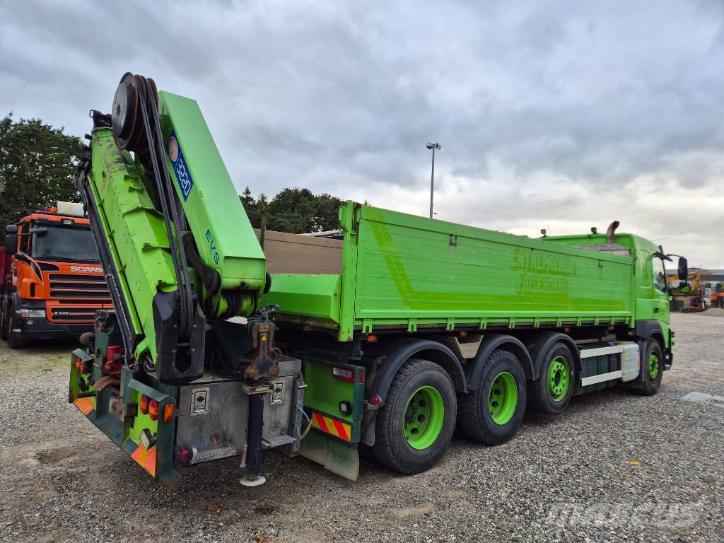 Volvo FMX 540 8x4 // 3-waytip // HMF 3220-K6 // Automobiliniai kranai